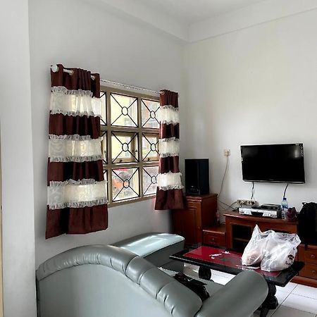 Villa Bukit Indah Berastagi Eksteriør billede